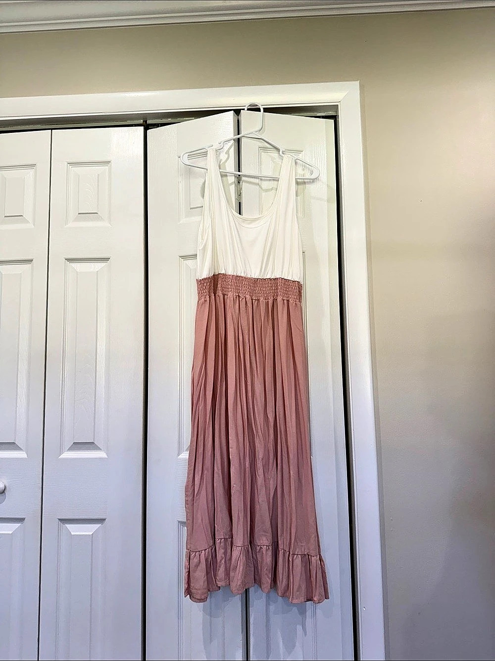 Two-Tone Maxi Dress in Pink & White Like New